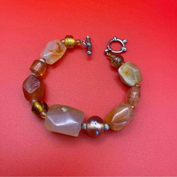 Acrylic Beaded 80’s Bracelet - Picture 4 of 5